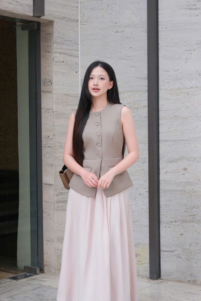 Áo gile nút bọc vải và đai chỉnh eo sang trọng LABAVISTA B598