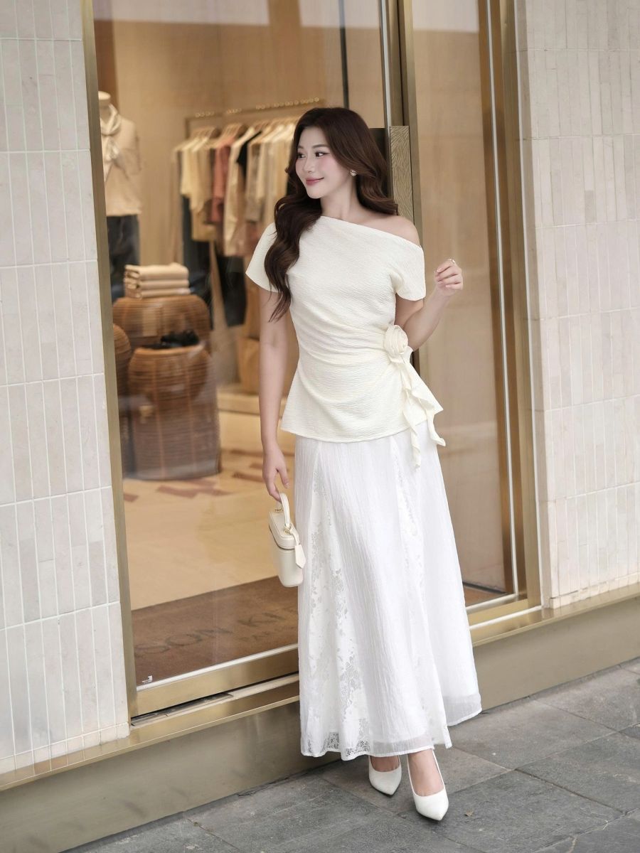 Chân váy tơ nến gãy phối ren trắng LABAVISTA B617