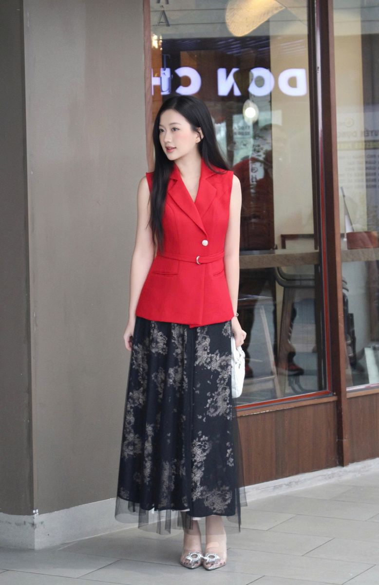 Chân váy ren lưới đen họa tiết LABAVISTA B508