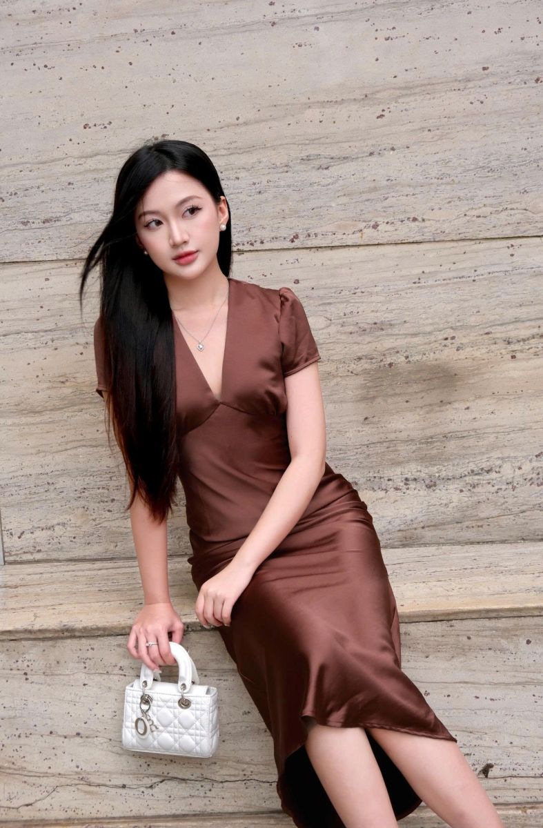 Đầm lụa đuôi cá dáng dài cúp ngực LABAVISTA B575