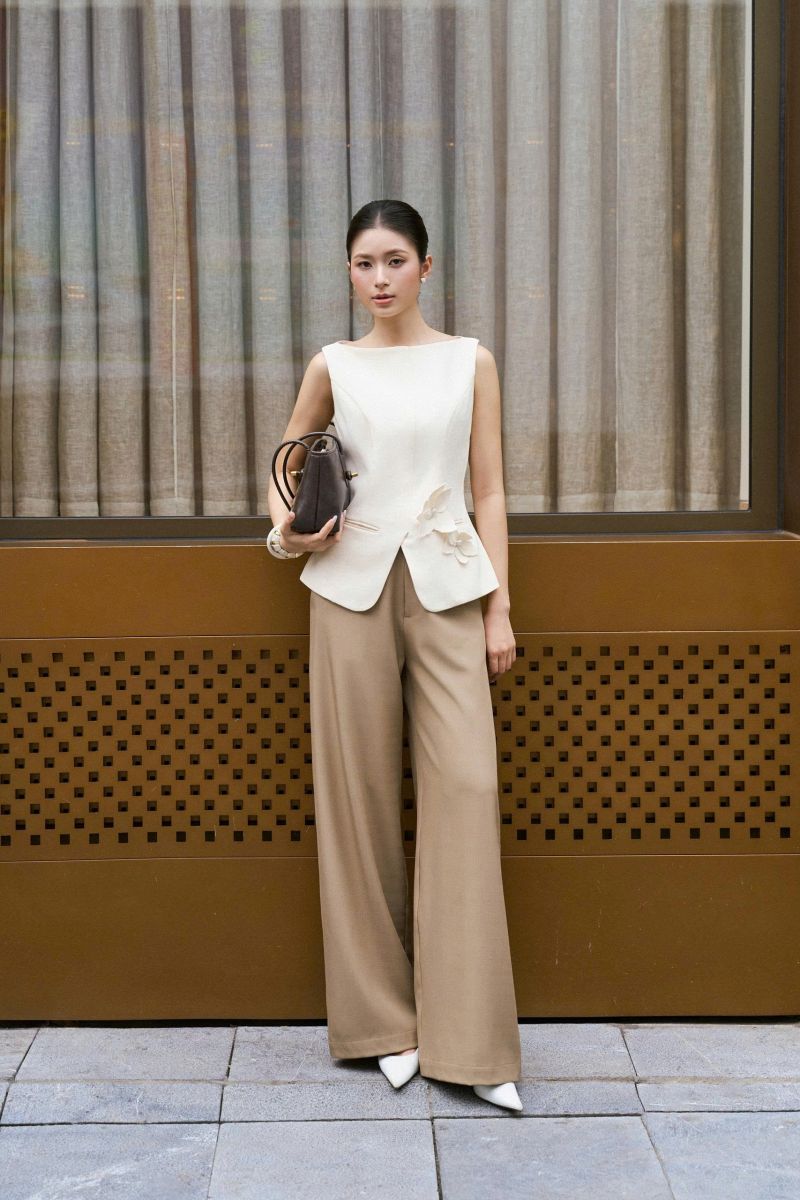 Áo gile kem cổ thuyền hoa túi LABAVISTA B627